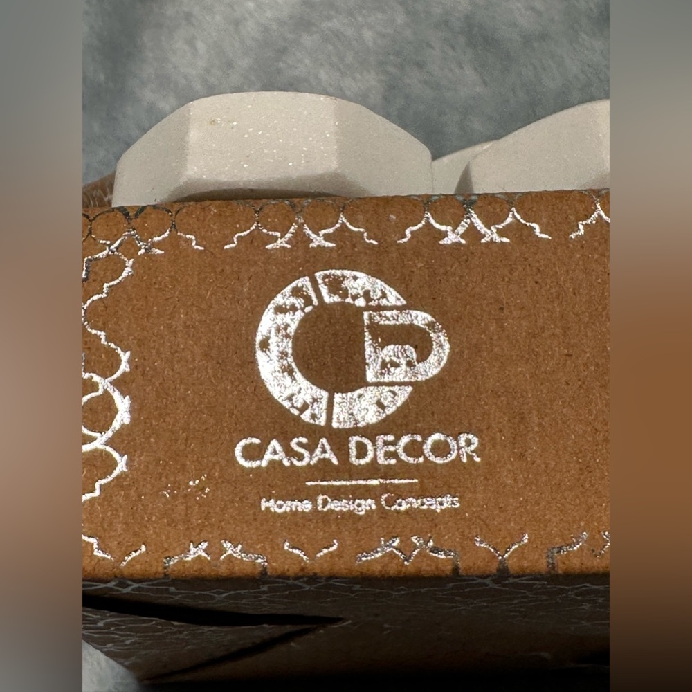 CASA DECOR. Home Design Concepts. Marble drawer pulls. - Picture 5 of 9